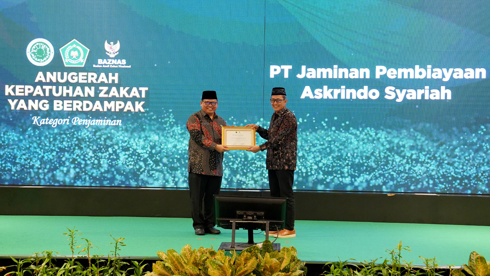 Askrindo Syariah Raih Anugerah Kepatuhan Zakat untuk Kategori Penjaminan
