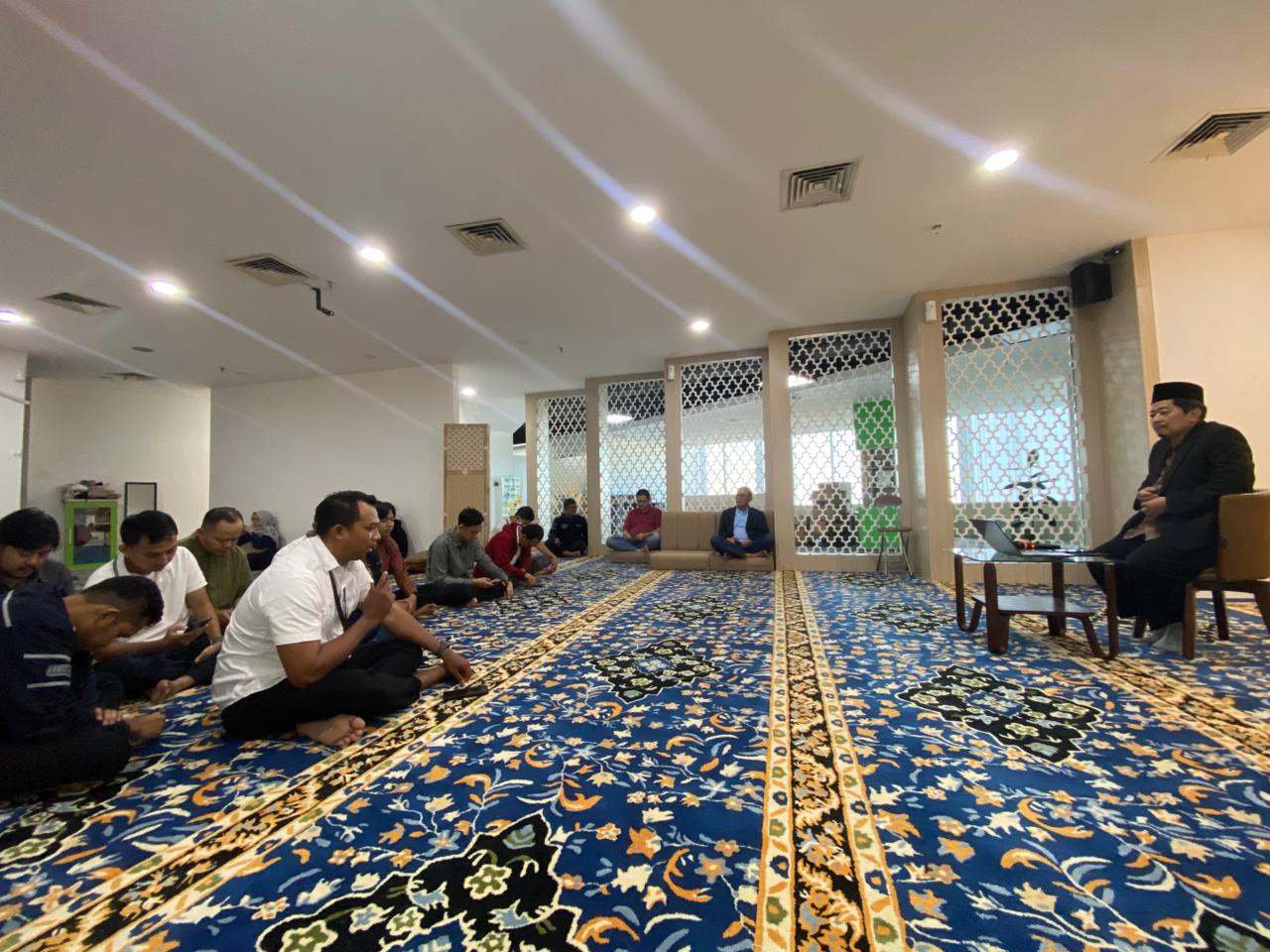 Askrindo Syariah Gelar Tausiah Jumat Rutin