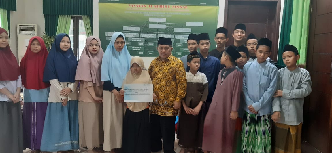 Askrindo Syariah Menyalurkan Zakat Ke Panti Asuhan di Bekasi