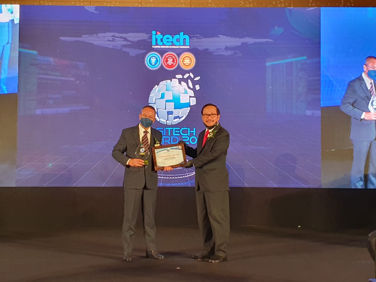 Askrindo Syariah Raih Penghargaan Digital Technology Award 2021