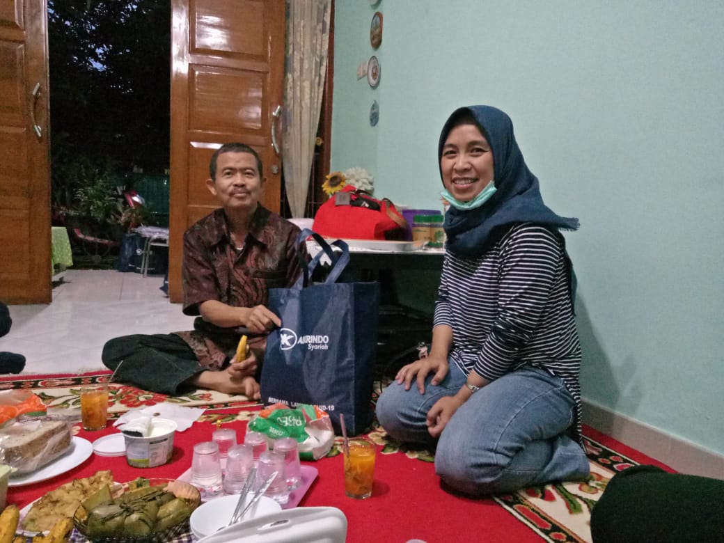 Askrindo Syariah Memberikan Bantuan Paket Sembako bagi Masyarakat Terdampak Covid-19